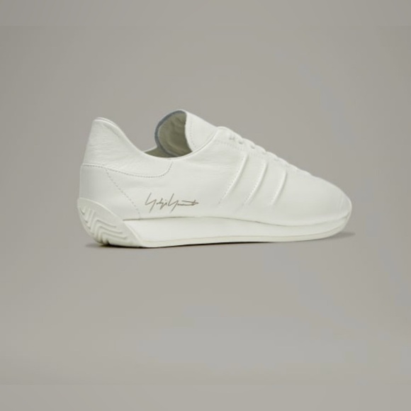 Y-3 LUXE LEATHER SHOES MADE
MODERN👟 - Picture 7 of 16